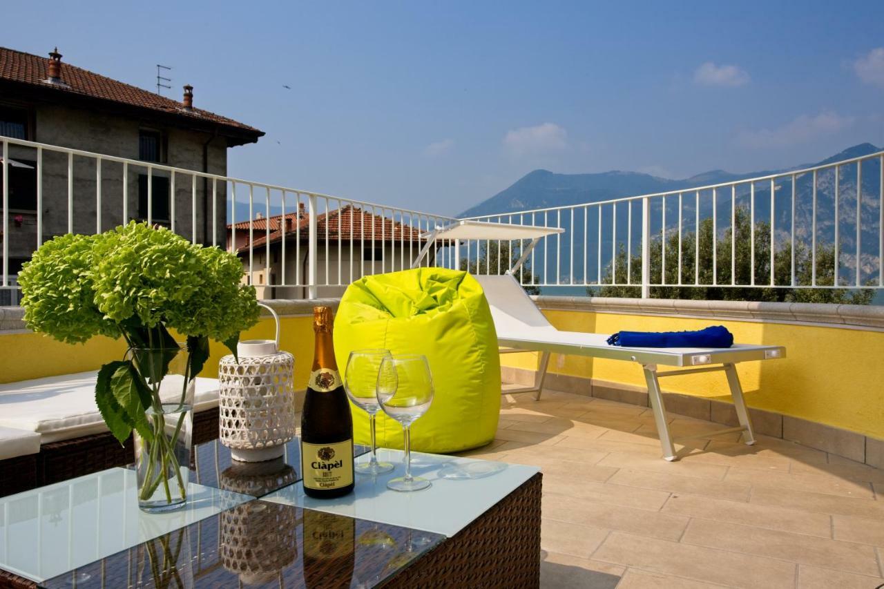 Casa Vacanze Marconi 22 มาโรเน ภายนอก รูปภาพ