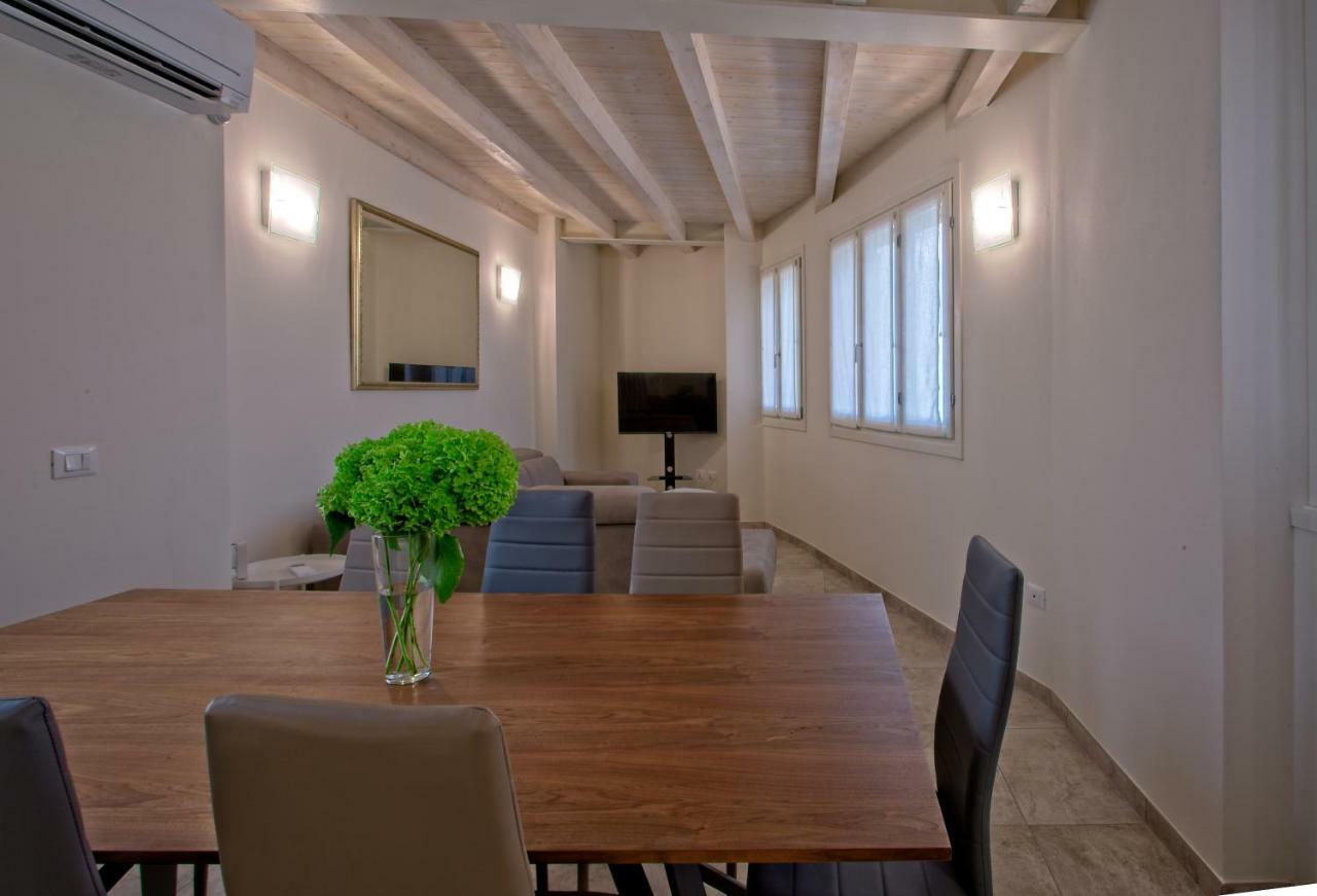 Casa Vacanze Marconi 22 มาโรเน ภายนอก รูปภาพ
