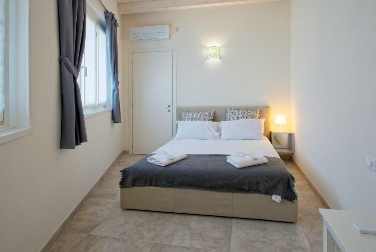 Casa Vacanze Marconi 22 มาโรเน ภายนอก รูปภาพ
