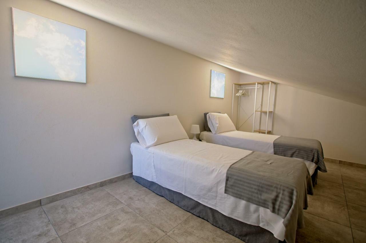 Casa Vacanze Marconi 22 มาโรเน ภายนอก รูปภาพ
