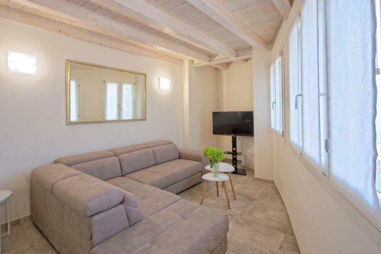 Casa Vacanze Marconi 22 มาโรเน ภายนอก รูปภาพ